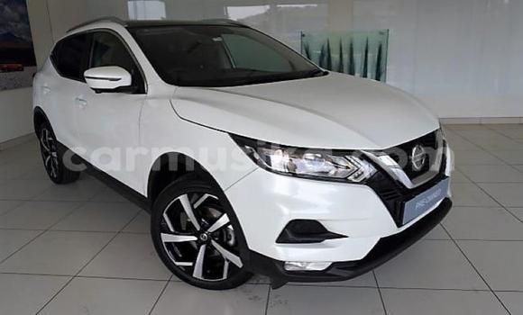 Acheter Occasion Voiture Nissan Qashqai Blanc à Beitbridge, Matabeleland South Acheter Occasion Voiture Nissan Qashqai Blanc à Beitbridge, Matabeleland South