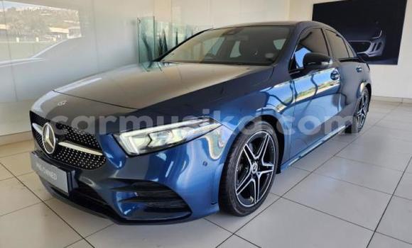 Nunua Ilio tumika Mercedes‒Benz AMG GLC Bluu Gari ndani ya Beitbridge nchini Matabeleland Kusini Nunua Ilio tumika Mercedes‒Benz AMG GLC Bluu Gari ndani ya Beitbridge nchini Matabeleland Kusini