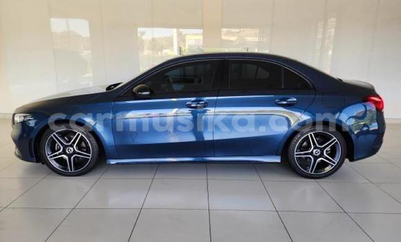 Nunua Ilio tumika Mercedes‒Benz AMG GLC Bluu Gari ndani ya Beitbridge nchini Matabeleland Kusini Nunua Ilio tumika Mercedes‒Benz AMG GLC Bluu Gari ndani ya Beitbridge nchini Matabeleland Kusini