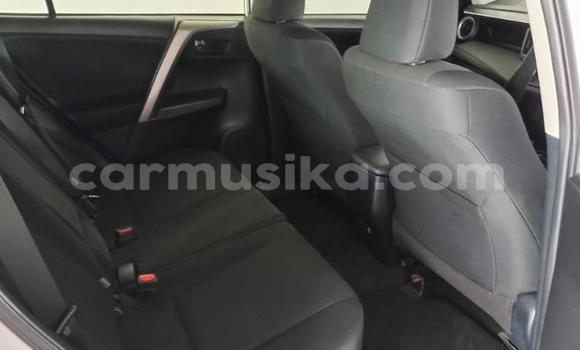 Acheter Occasion Voiture Toyota Rush Blanc à Beitbridge, Matabeleland South Acheter Occasion Voiture Toyota Rush Blanc à Beitbridge, Matabeleland South