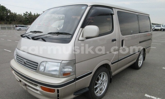 Acheter Occasion Voiture Toyota Hiace Autre à Beitbridge, Matabeleland South Acheter Occasion Voiture Toyota Hiace Autre à Beitbridge, Matabeleland South