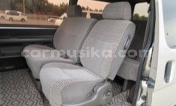 Acheter Occasion Voiture Toyota Hiace Autre à Beitbridge, Matabeleland South Acheter Occasion Voiture Toyota Hiace Autre à Beitbridge, Matabeleland South
