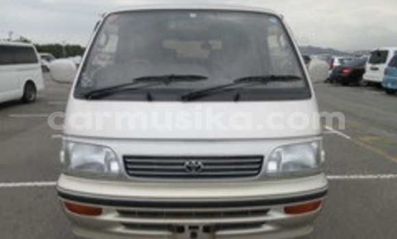 Acheter Occasion Voiture Toyota Hiace Autre à Beitbridge, Matabeleland South Acheter Occasion Voiture Toyota Hiace Autre à Beitbridge, Matabeleland South