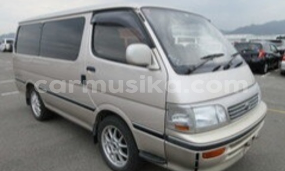 Acheter Occasion Voiture Toyota Hiace Autre à Beitbridge, Matabeleland South Acheter Occasion Voiture Toyota Hiace Autre à Beitbridge, Matabeleland South