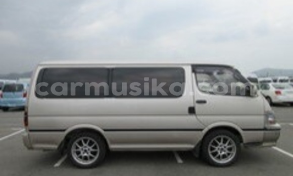 Acheter Occasion Voiture Toyota Hiace Autre à Beitbridge, Matabeleland South Acheter Occasion Voiture Toyota Hiace Autre à Beitbridge, Matabeleland South