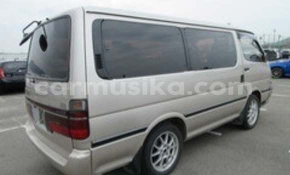 Acheter Occasion Voiture Toyota Hiace Autre à Beitbridge, Matabeleland South Acheter Occasion Voiture Toyota Hiace Autre à Beitbridge, Matabeleland South