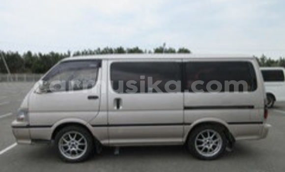 Acheter Occasion Voiture Toyota Hiace Autre à Beitbridge, Matabeleland South Acheter Occasion Voiture Toyota Hiace Autre à Beitbridge, Matabeleland South