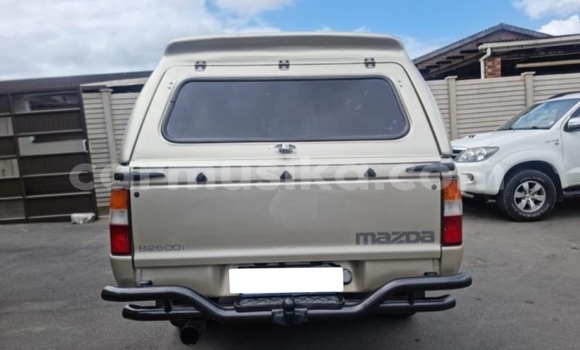 Tenga Tsaru Mazda B–series Sirivha Mota in Beitbridge in Matabeleland South Tenga Tsaru Mazda B–series Sirivha Mota in Beitbridge in Matabeleland South