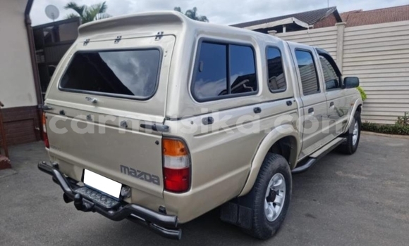 Tenga Tsaru Mazda B–series Sirivha Mota in Beitbridge in Matabeleland South Tenga Tsaru Mazda B–series Sirivha Mota in Beitbridge in Matabeleland South