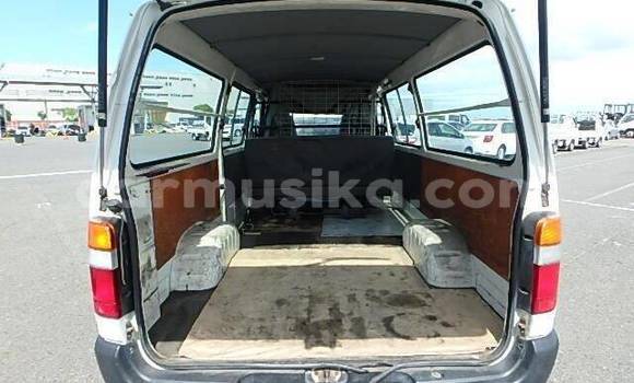 Acheter Occasion Voiture Toyota Hiace Blanc à Beitbridge, Matabeleland South Acheter Occasion Voiture Toyota Hiace Blanc à Beitbridge, Matabeleland South