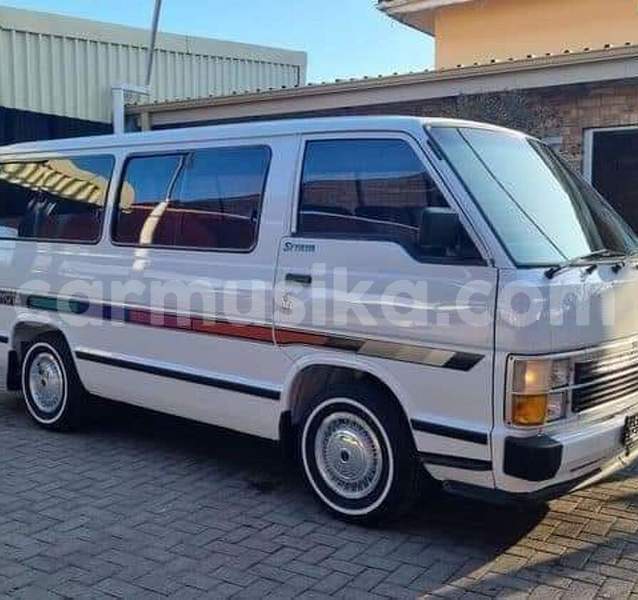 Big with watermark toyota hiace matabeleland south beitbridge 33028