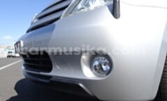 Nunua Ilio tumika Toyota IST Fedha Gari ndani ya Beitbridge nchini Matabeleland Kusini Nunua Ilio tumika Toyota IST Fedha Gari ndani ya Beitbridge nchini Matabeleland Kusini