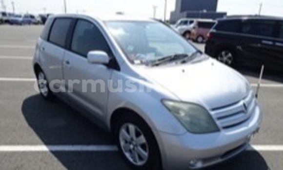 Nunua Ilio tumika Toyota IST Fedha Gari ndani ya Beitbridge nchini Matabeleland Kusini Nunua Ilio tumika Toyota IST Fedha Gari ndani ya Beitbridge nchini Matabeleland Kusini