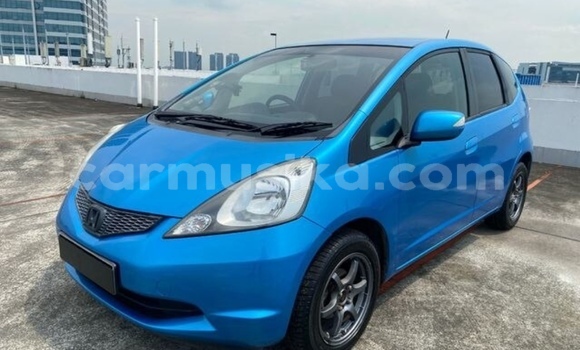 Buy Used Honda Fit Blue Car in Beitbridge in Matabeleland South