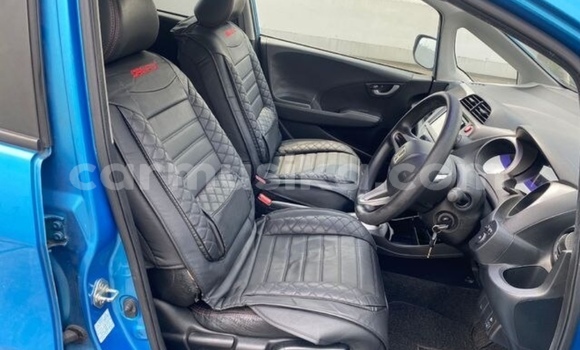 Acheter Occasion Voiture Honda Fit Bleu à Beitbridge, Matabeleland South Acheter Occasion Voiture Honda Fit Bleu à Beitbridge, Matabeleland South