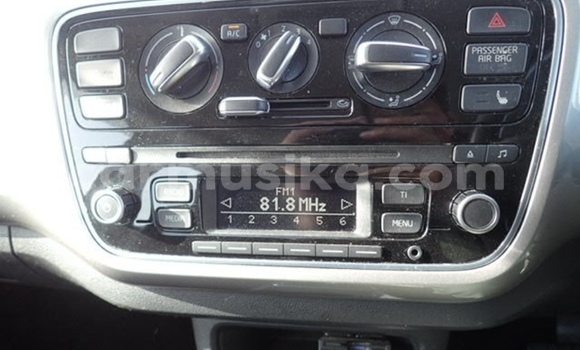 Acheter Occasion Voiture Volkswagen up! Bleu à Beitbridge, Matabeleland South Acheter Occasion Voiture Volkswagen up! Bleu à Beitbridge, Matabeleland South