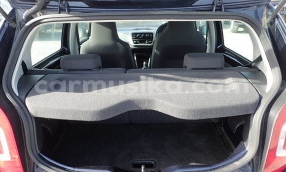 Acheter Occasion Voiture Volkswagen up! Bleu à Beitbridge, Matabeleland South Acheter Occasion Voiture Volkswagen up! Bleu à Beitbridge, Matabeleland South