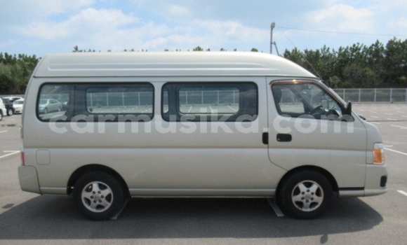 Buy Used Nissan Caravan Beige Car in Beitbridge in Matabeleland South Buy Used Nissan Caravan Beige Car in Beitbridge in Matabeleland South