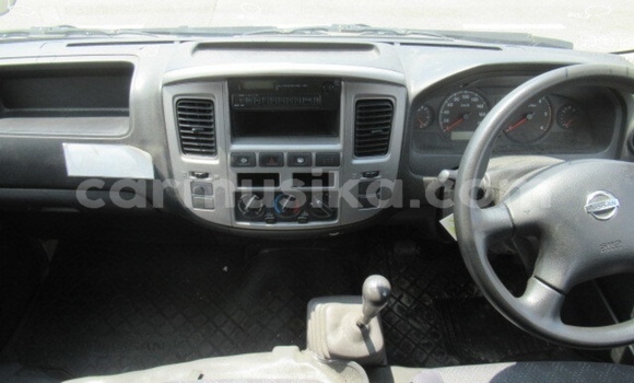 Buy Used Nissan Caravan Beige Car in Beitbridge in Matabeleland South Buy Used Nissan Caravan Beige Car in Beitbridge in Matabeleland South