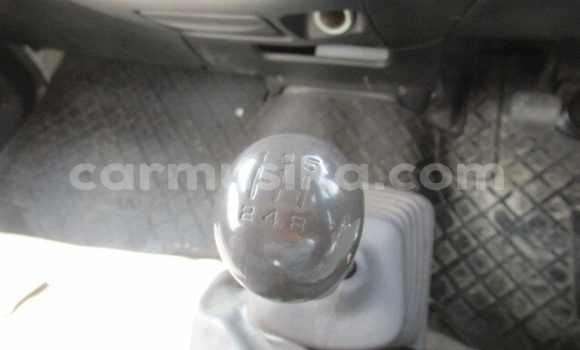 Buy Used Nissan Caravan Beige Car in Beitbridge in Matabeleland South Buy Used Nissan Caravan Beige Car in Beitbridge in Matabeleland South