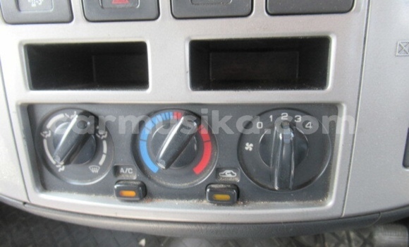 Buy Used Nissan Caravan Beige Car in Beitbridge in Matabeleland South Buy Used Nissan Caravan Beige Car in Beitbridge in Matabeleland South