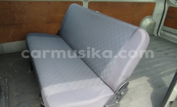 Buy Used Nissan Caravan Beige Car in Beitbridge in Matabeleland South Buy Used Nissan Caravan Beige Car in Beitbridge in Matabeleland South