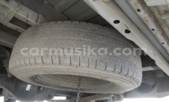 Buy Used Nissan Caravan Beige Car in Beitbridge in Matabeleland South Buy Used Nissan Caravan Beige Car in Beitbridge in Matabeleland South