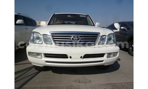Buy Import Toyota Land Cruiser White Car in Import - Dubai in Harare Buy Import Toyota Land Cruiser White Car in Import - Dubai in Harare