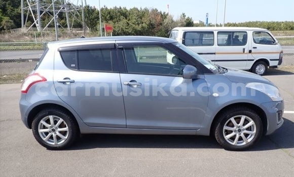 Acheter Occasion Voiture Suzuki Swift Gris à Beitbridge, Matabeleland South Acheter Occasion Voiture Suzuki Swift Gris à Beitbridge, Matabeleland South