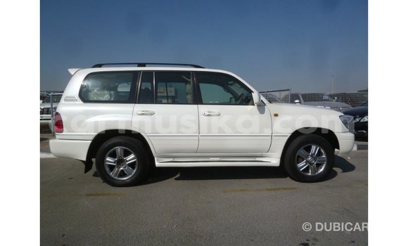 Buy Import Toyota Land Cruiser White Car in Import - Dubai in Harare Buy Import Toyota Land Cruiser White Car in Import - Dubai in Harare