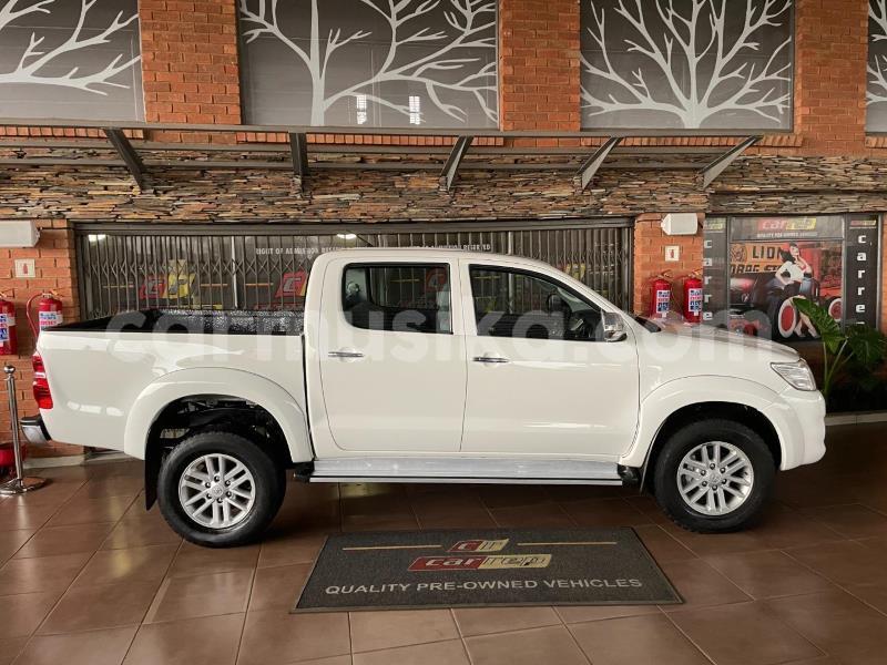 Big with watermark toyota hilux matabeleland south beitbridge 33037