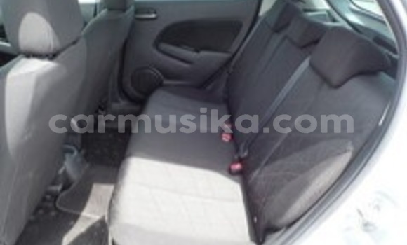 Nunua Ilio tumika Mazda 2 Kijani Gari ndani ya Beitbridge nchini Matabeleland Kusini Nunua Ilio tumika Mazda 2 Kijani Gari ndani ya Beitbridge nchini Matabeleland Kusini