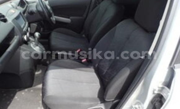 Nunua Ilio tumika Mazda 2 Kijani Gari ndani ya Beitbridge nchini Matabeleland Kusini Nunua Ilio tumika Mazda 2 Kijani Gari ndani ya Beitbridge nchini Matabeleland Kusini