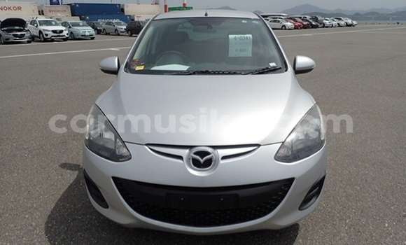 Nunua Ilio tumika Mazda 2 Kijani Gari ndani ya Beitbridge nchini Matabeleland Kusini Nunua Ilio tumika Mazda 2 Kijani Gari ndani ya Beitbridge nchini Matabeleland Kusini