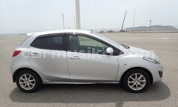 Nunua Ilio tumika Mazda 2 Kijani Gari ndani ya Beitbridge nchini Matabeleland Kusini Nunua Ilio tumika Mazda 2 Kijani Gari ndani ya Beitbridge nchini Matabeleland Kusini