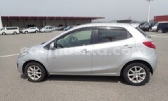 Nunua Ilio tumika Mazda 2 Kijani Gari ndani ya Beitbridge nchini Matabeleland Kusini Nunua Ilio tumika Mazda 2 Kijani Gari ndani ya Beitbridge nchini Matabeleland Kusini