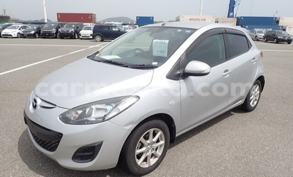 Nunua Ilio tumika Mazda 2 Kijani Gari ndani ya Beitbridge nchini Matabeleland Kusini Nunua Ilio tumika Mazda 2 Kijani Gari ndani ya Beitbridge nchini Matabeleland Kusini