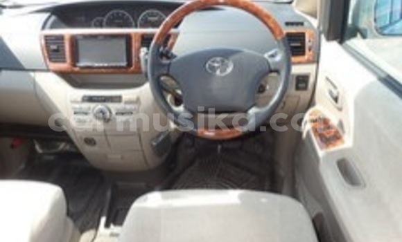 Acheter Occasion Voiture Toyota Noah Blanc à Beitbridge, Matabeleland South Acheter Occasion Voiture Toyota Noah Blanc à Beitbridge, Matabeleland South