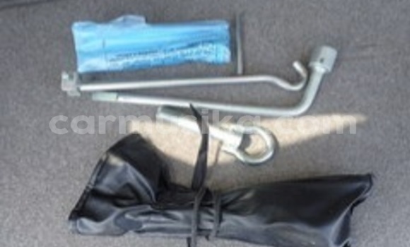 Acheter Occasion Voiture Toyota Noah Blanc à Beitbridge, Matabeleland South Acheter Occasion Voiture Toyota Noah Blanc à Beitbridge, Matabeleland South