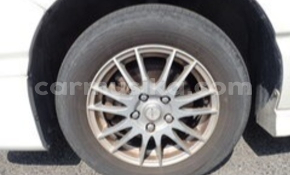 Acheter Occasion Voiture Toyota Noah Blanc à Beitbridge, Matabeleland South Acheter Occasion Voiture Toyota Noah Blanc à Beitbridge, Matabeleland South