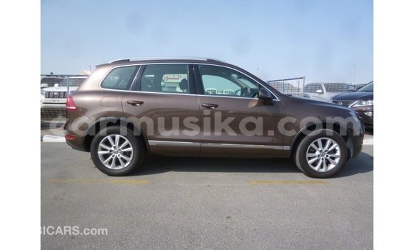 Tenga Imported Volkswagen Touareg Bhurawuni Mota in Import - Dubai in Harare Tenga Imported Volkswagen Touareg Bhurawuni Mota in Import - Dubai in Harare