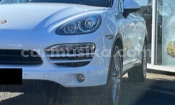 Buy Used Porsche Cayenne White Car in Beitbridge in Matabeleland South Buy Used Porsche Cayenne White Car in Beitbridge in Matabeleland South