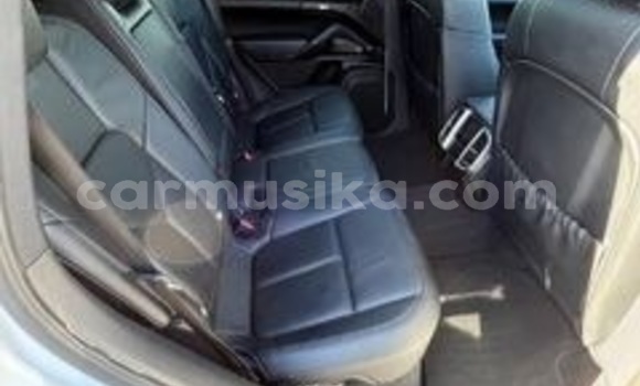 Buy Used Porsche Cayenne White Car in Beitbridge in Matabeleland South Buy Used Porsche Cayenne White Car in Beitbridge in Matabeleland South