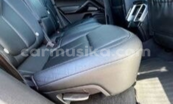 Buy Used Porsche Cayenne White Car in Beitbridge in Matabeleland South Buy Used Porsche Cayenne White Car in Beitbridge in Matabeleland South