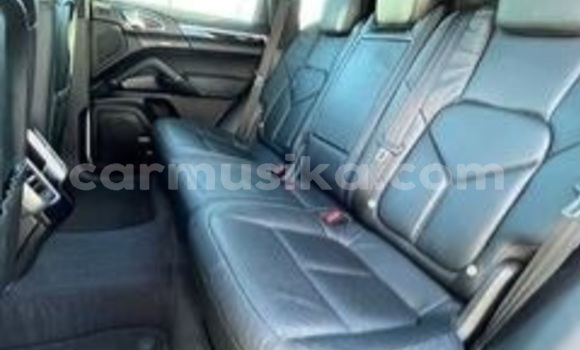 Buy Used Porsche Cayenne White Car in Beitbridge in Matabeleland South Buy Used Porsche Cayenne White Car in Beitbridge in Matabeleland South
