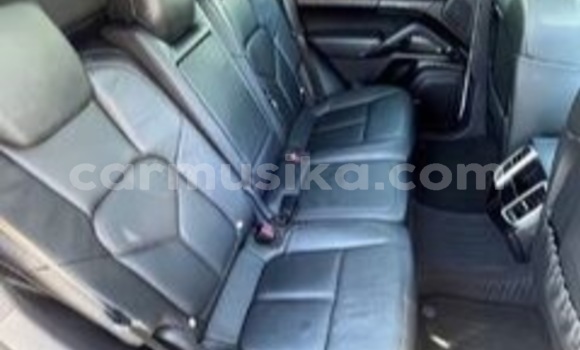 Buy Used Porsche Cayenne White Car in Beitbridge in Matabeleland South Buy Used Porsche Cayenne White Car in Beitbridge in Matabeleland South