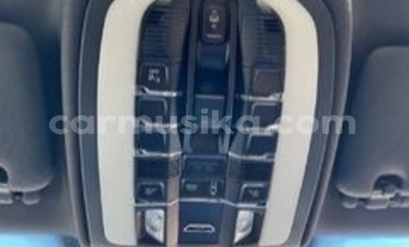 Buy Used Porsche Cayenne White Car in Beitbridge in Matabeleland South Buy Used Porsche Cayenne White Car in Beitbridge in Matabeleland South