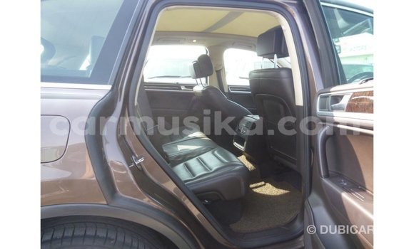 Tenga Imported Volkswagen Touareg Bhurawuni Mota in Import - Dubai in Harare Tenga Imported Volkswagen Touareg Bhurawuni Mota in Import - Dubai in Harare