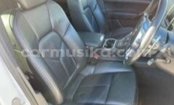 Buy Used Porsche Cayenne White Car in Beitbridge in Matabeleland South Buy Used Porsche Cayenne White Car in Beitbridge in Matabeleland South