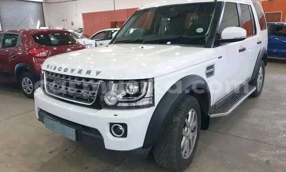 Buy Used Range Rover Range Rover White Car in Beitbridge in Matabeleland South Buy Used Range Rover Range Rover White Car in Beitbridge in Matabeleland South